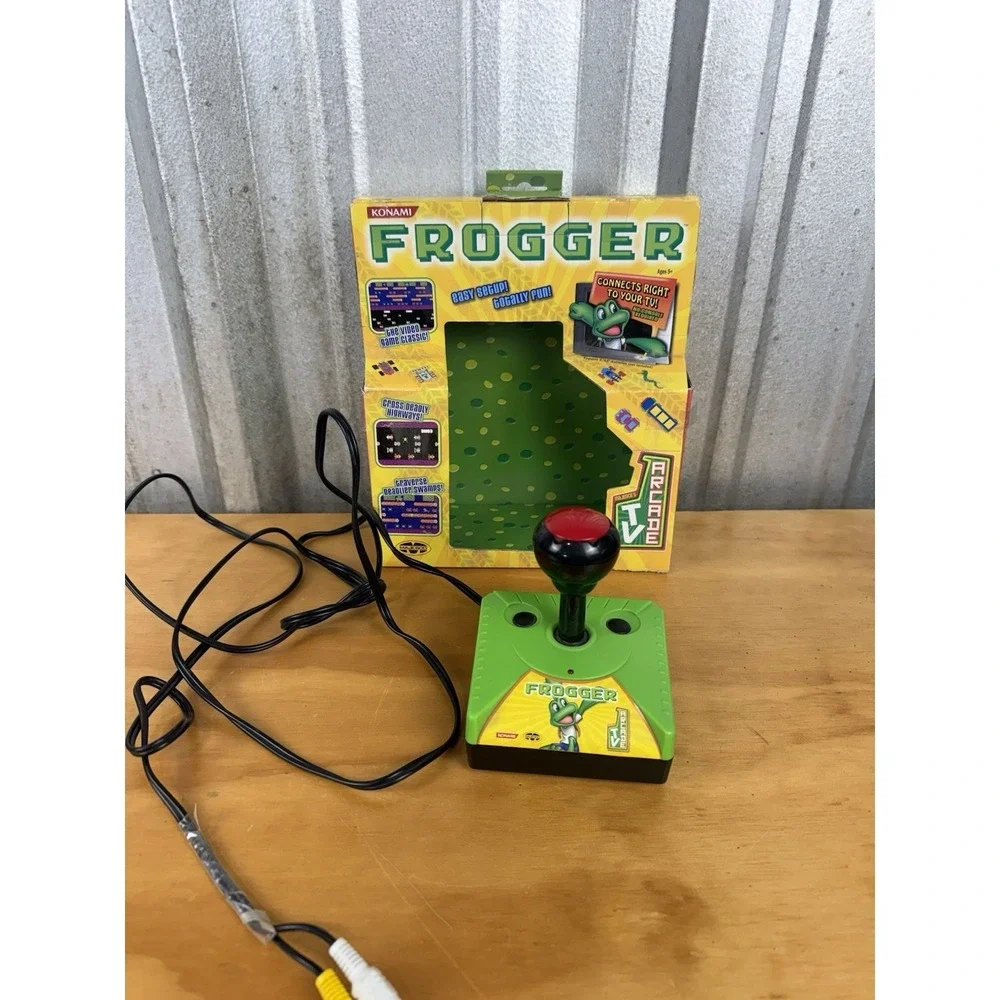Frogger TV Arcade Plug & Play Retro Game Joystick Open Box Tested 2004 Konami